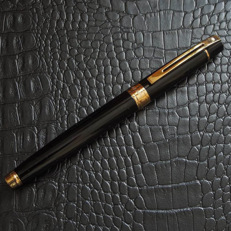 Sheaffer Table Clock & Pen Set